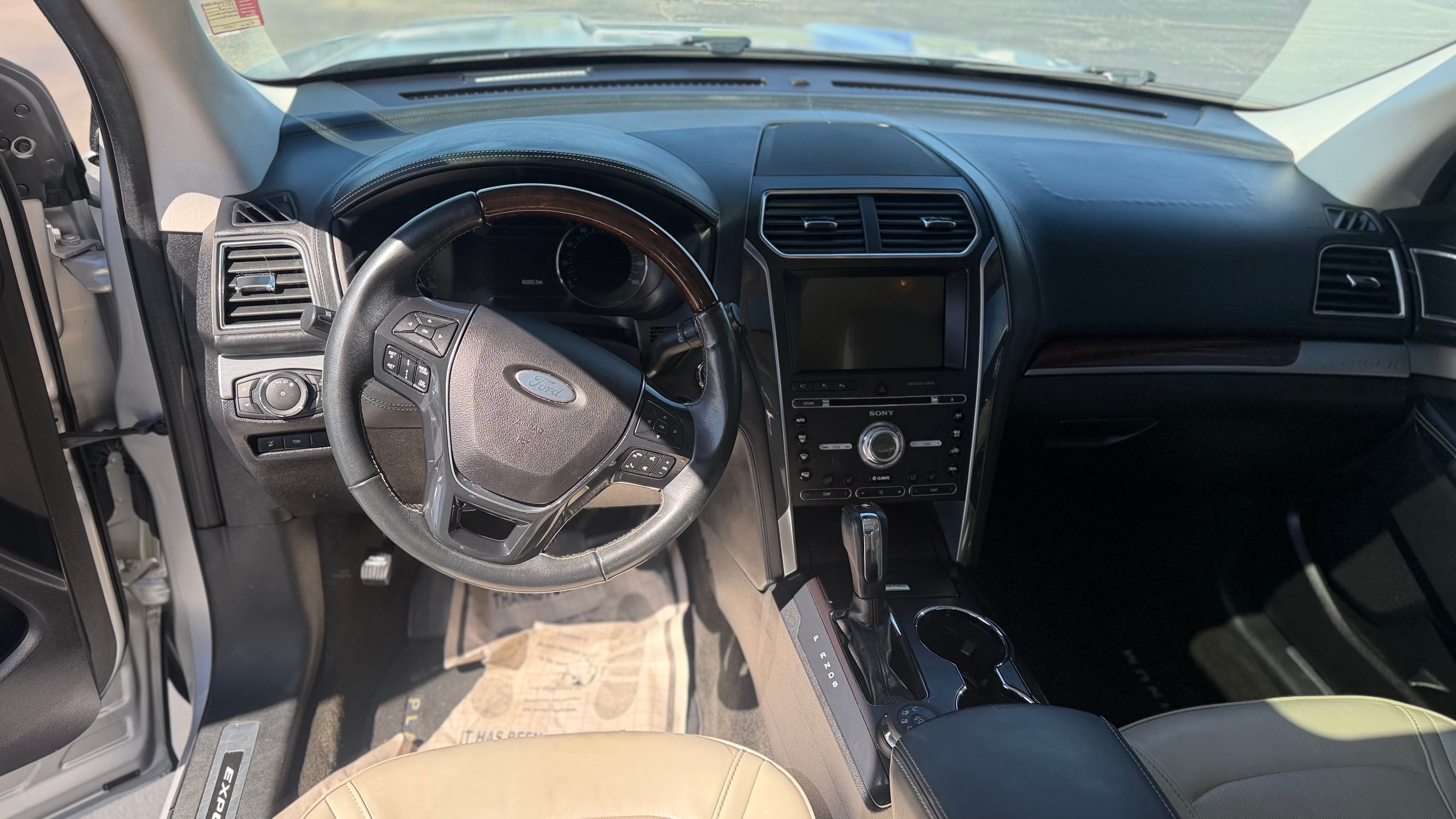 2017 Ford Explorer Platinum