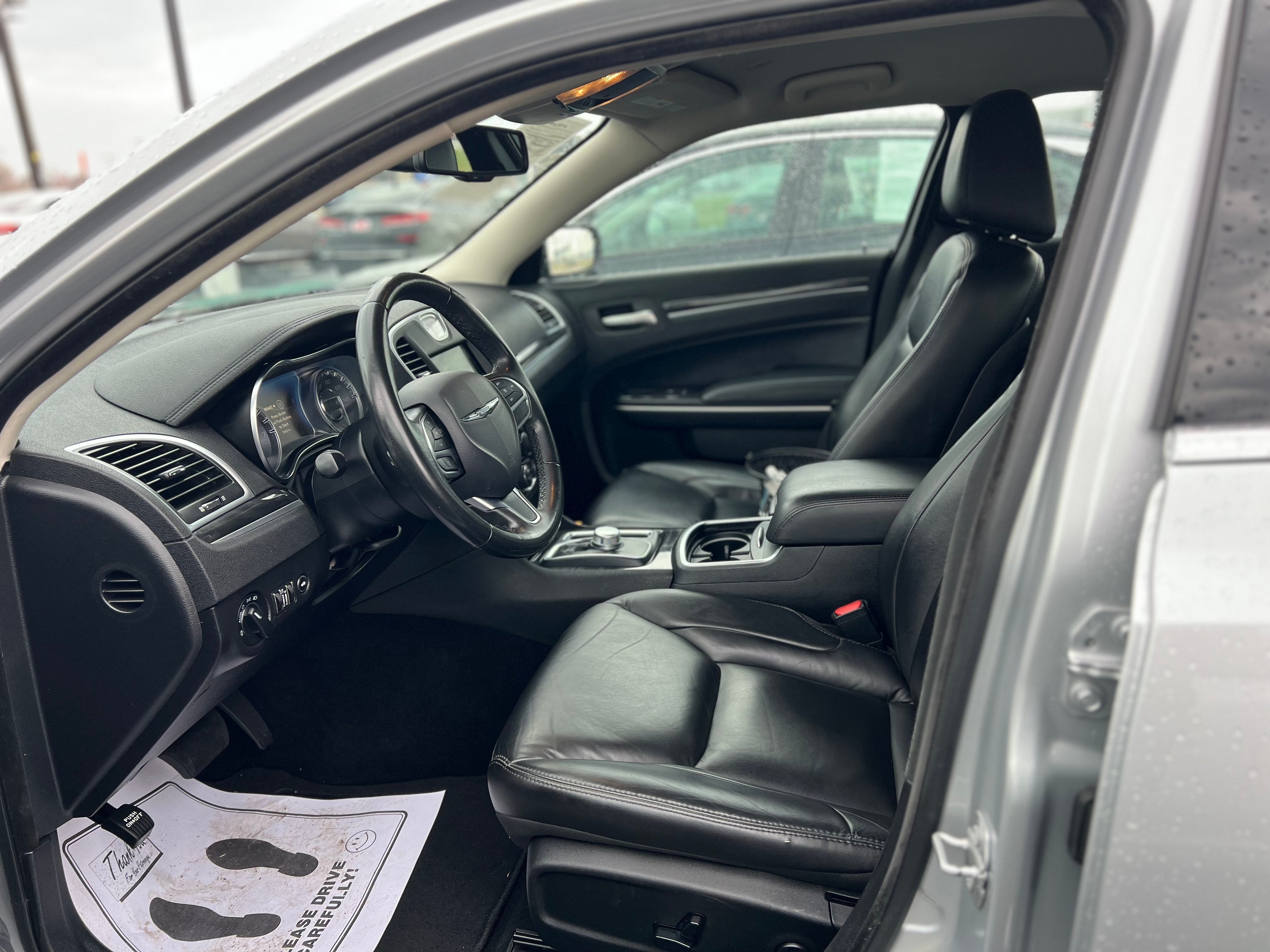 2020 Chrysler 300 Touring L