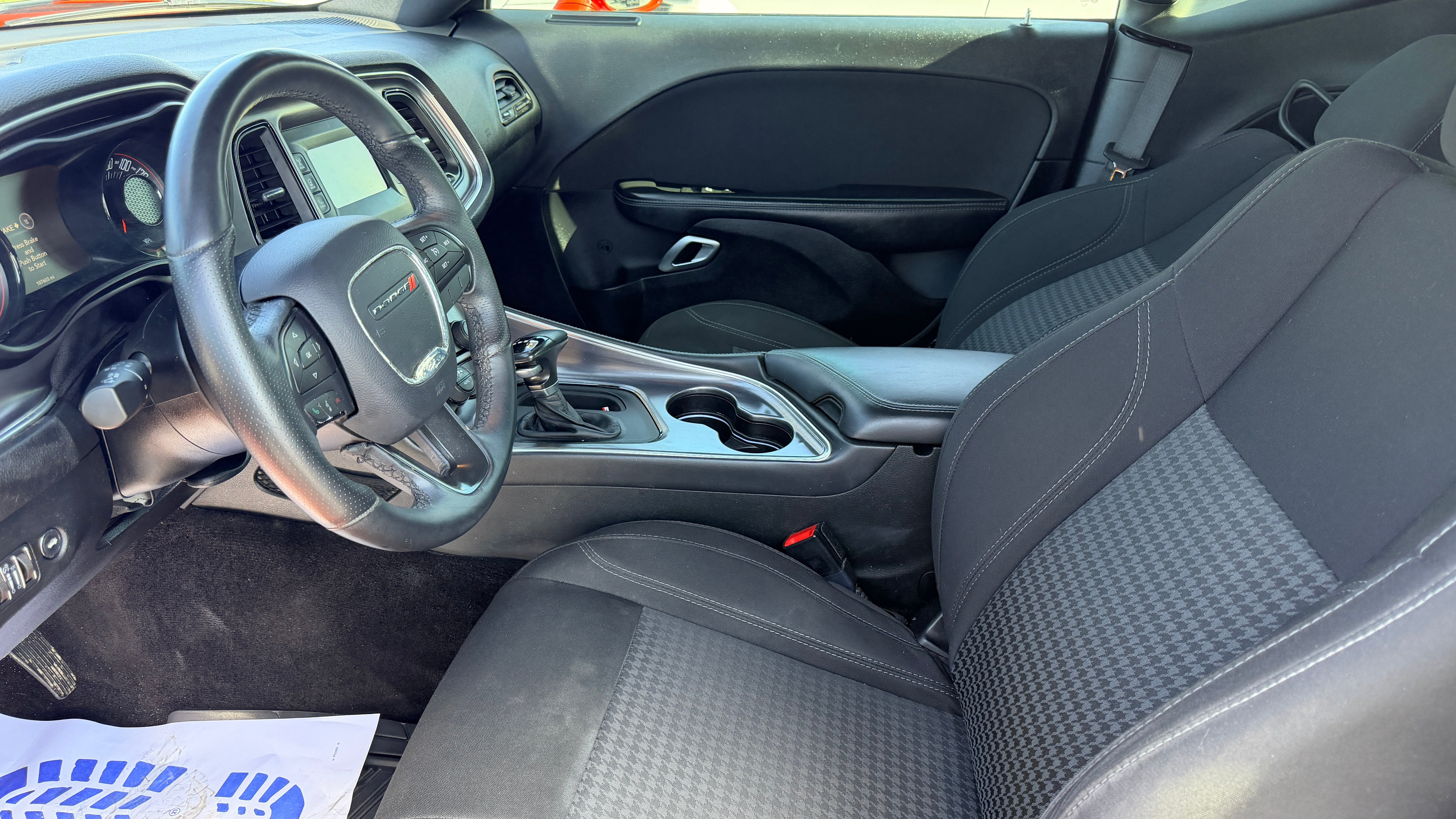 2017 Dodge Challenger SXT