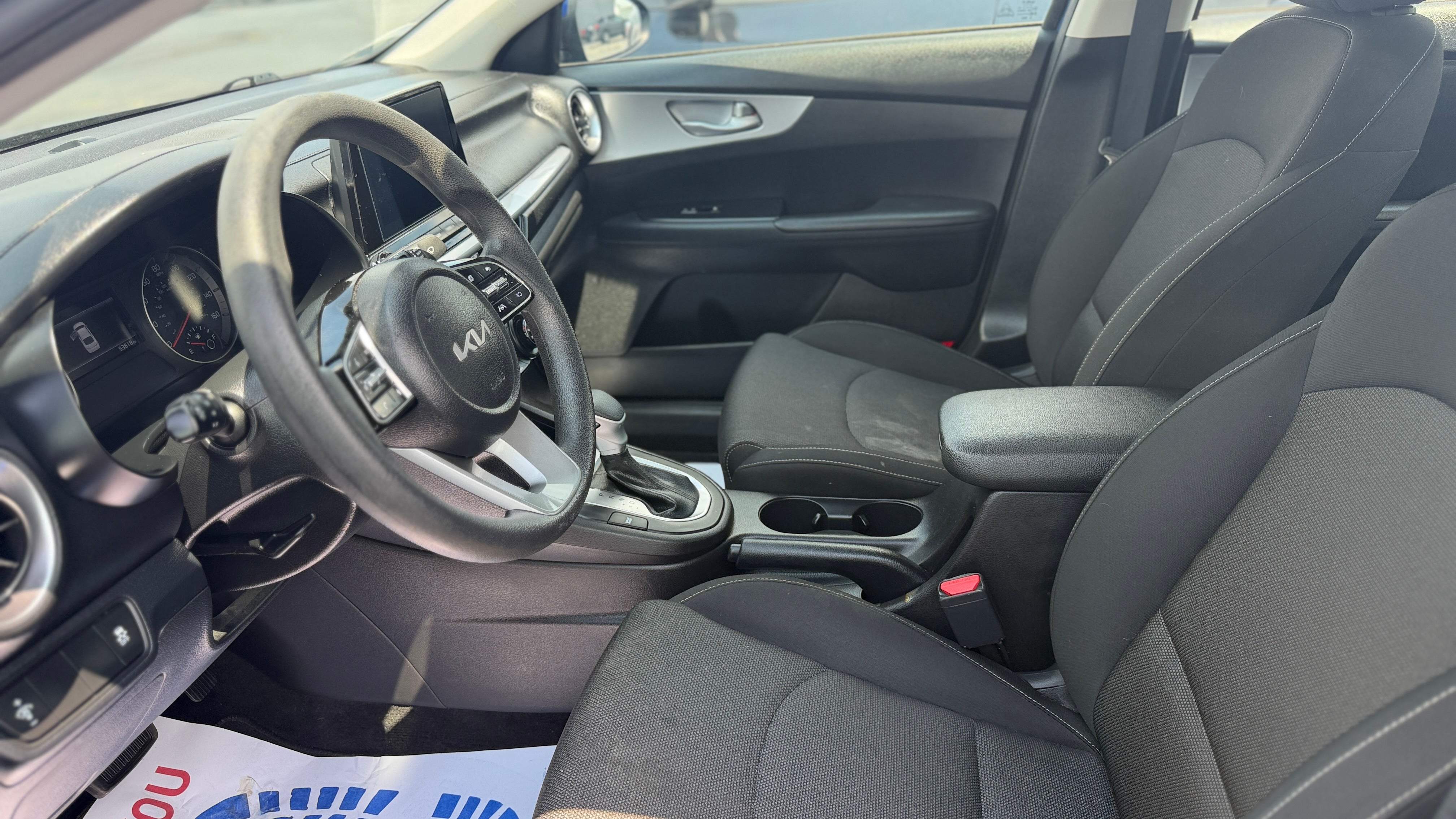 2023 Kia Forte Base