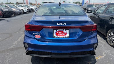 2023 Kia Forte Base