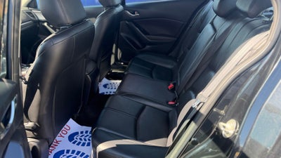 2018 Mazda Mazda3 4-Door Touring