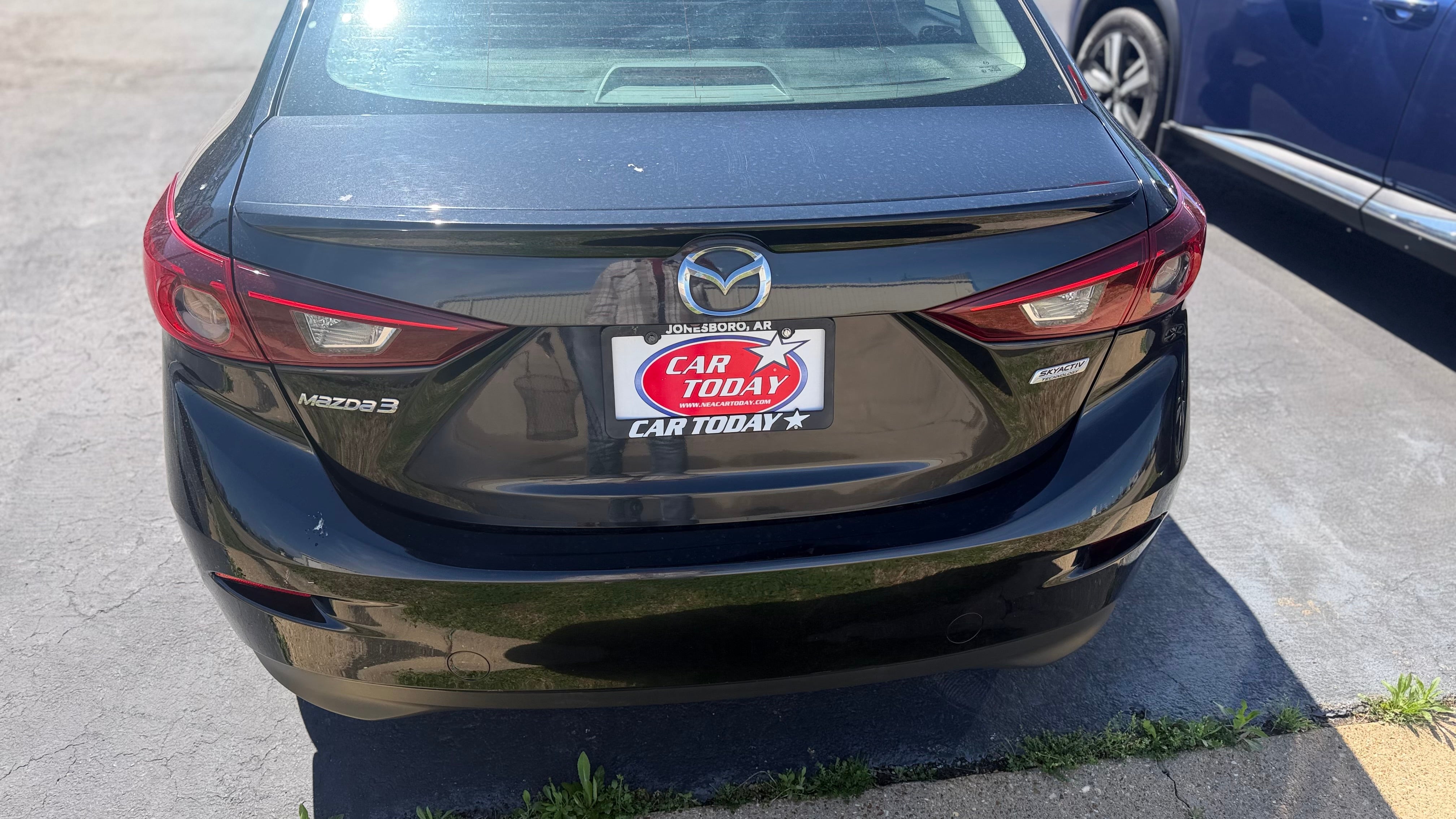 2018 Mazda Mazda3 4-Door Touring