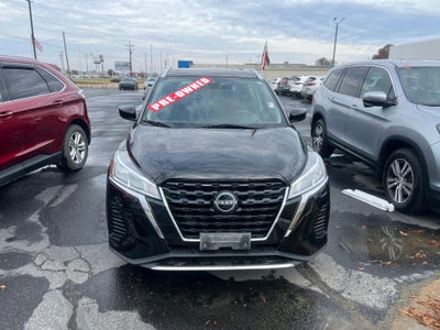 2022 Nissan Kicks SV