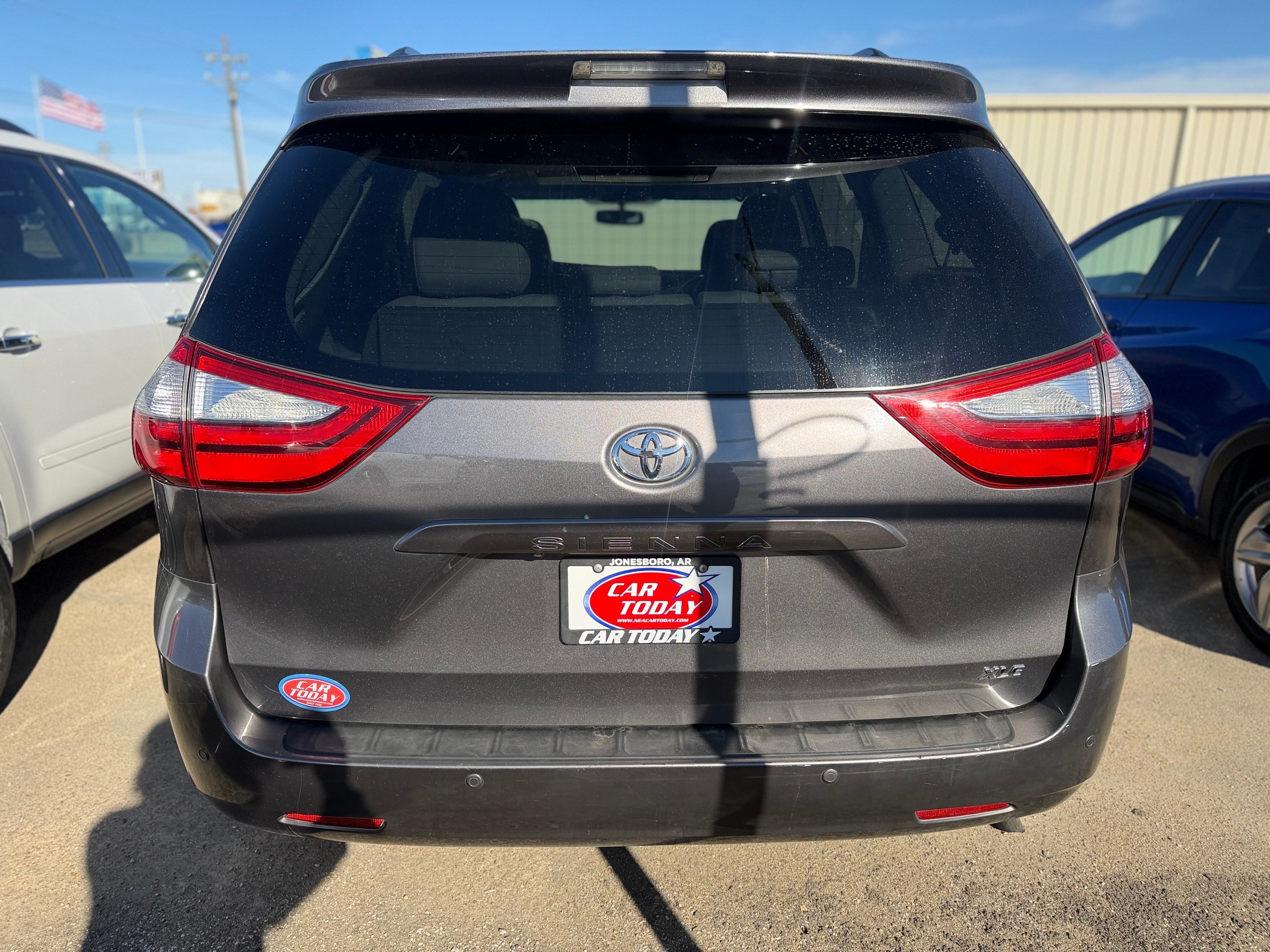 2016 Toyota Sienna Base