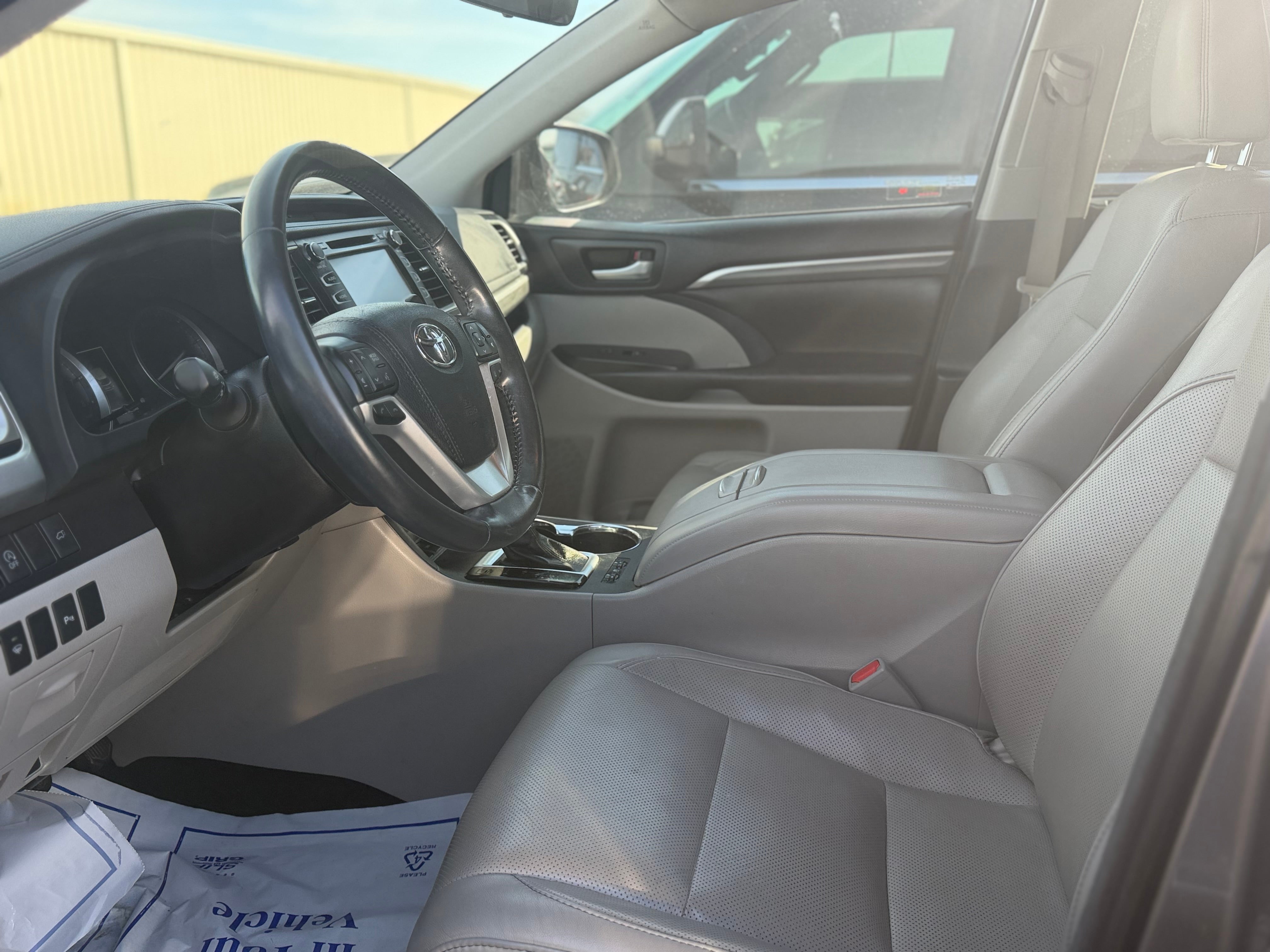 2018 Toyota Highlander Base